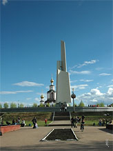 вид на мемориал в Парке Победы в Кирове